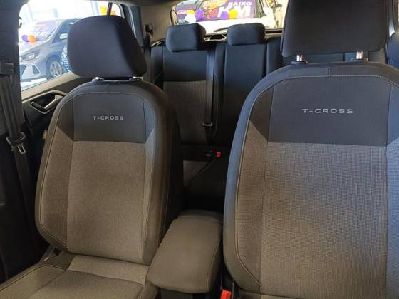VOLKSWAGEN T-CROSS 1.0 200 TSI TOTAL FLEX AUTOMÁTICO